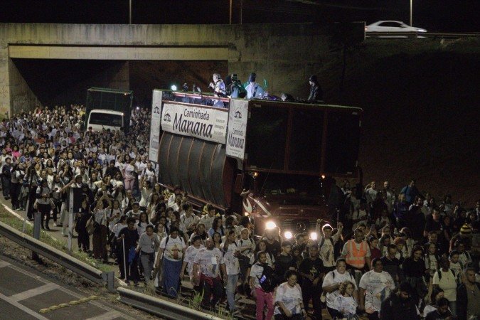 Grupo saiu da Paróquia São Sebastião, no Gama, até a Igrejinha Nossa Senhora de Fátima, na 307/308 Sul - (crédito: PASCOM da Paróquia São Sebastião do Gama ) Grupo saiu da Paróquia São Sebastião, no Gama, até a Igrejinha Nossa Senhora de Fátima, na 307/308 Sul - (crédito: PASCOM da Paróquia São Sebastião do Gama )