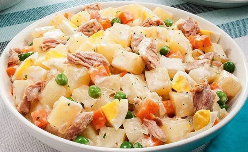 Além de ser utilizada em sanduíches e pizzas, a maionese pode se transformar em salada com diferentes ingredientes, como batatas. Ela também aparece em salpicão e em molhos na feitura de um saboroso macarrão. -  (crédito: Divulgação)