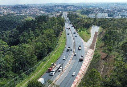 Prefeitura prevê a construção de dois viadutos e o recapeamento completo do Anel Rodoviário -  (crédito: Leandro Couri/EM/D.A Press)