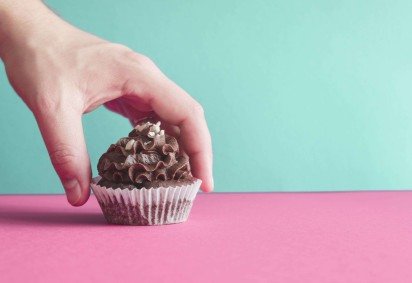 Ter doces e alimentos industrializados em casa não é um problema, o desafio está em como organizá-los - (crédito: Freepik)