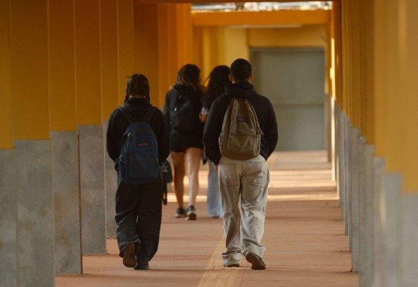  Ed Alves CB/DA Press