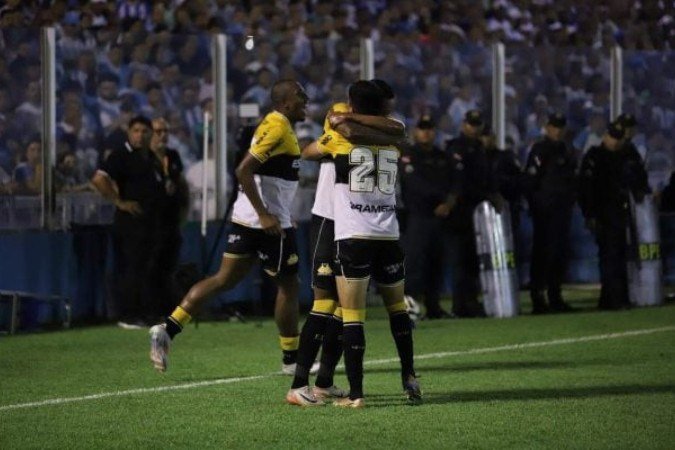 Tigre venceu o Papão da Curuzu e deixou o Z-4 -  (crédito: Foto: Divulgação Paysandu x Criciúma)