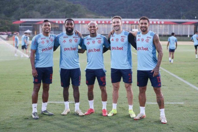 Ancelotti convocou cinco jogadores do Flamengo para jogos do Brasil -  (crédito: Foto: Gilvan de Souza/Flamengo)