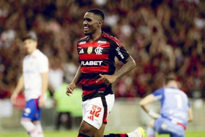 Evertton Araújo foi um dos destaques do Flamengo contra o Fortaleza - (crédito: Foto: Adriano Fontes/Flamengo) Evertton Araújo foi um dos destaques do Flamengo contra o Fortaleza - (crédito: Foto: Adriano Fontes/Flamengo)