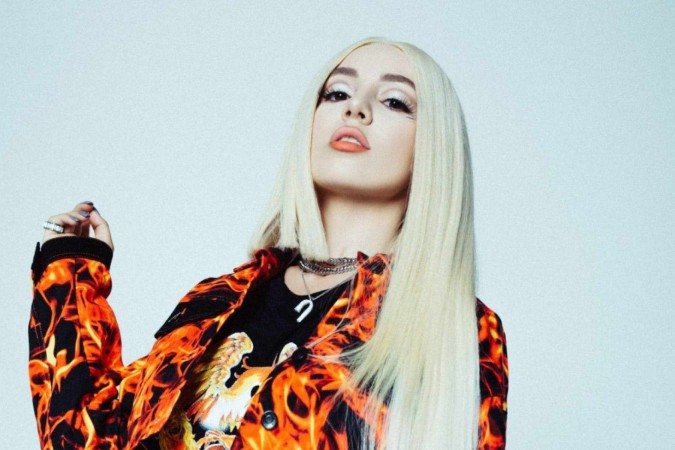 Como corte de cabelo fez identidade visual de Ava Max - (crédito: TMJBrazil) Como corte de cabelo fez identidade visual de Ava Max - (crédito: TMJBrazil)