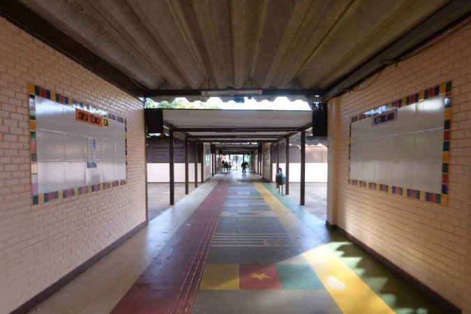 No CED 02 do Cruzeiro, dos 32 professores, seis compareceram, e menos de 10% dos alunos foram à aula - (crédito: Ed.Alves CB/DAPress) No CED 02 do Cruzeiro, dos 32 professores, seis compareceram, e menos de 10% dos alunos foram à aula - (crédito: Ed.Alves CB/DAPress)