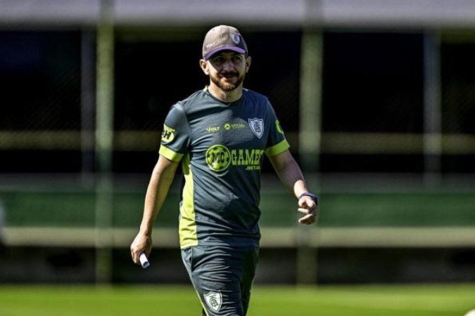 William Batista comandava o América-MG desde dezembro de 2024 - (crédito: Foto: Mourão Panda / América) William Batista comandava o América-MG desde dezembro de 2024 - (crédito: Foto: Mourão Panda / América)