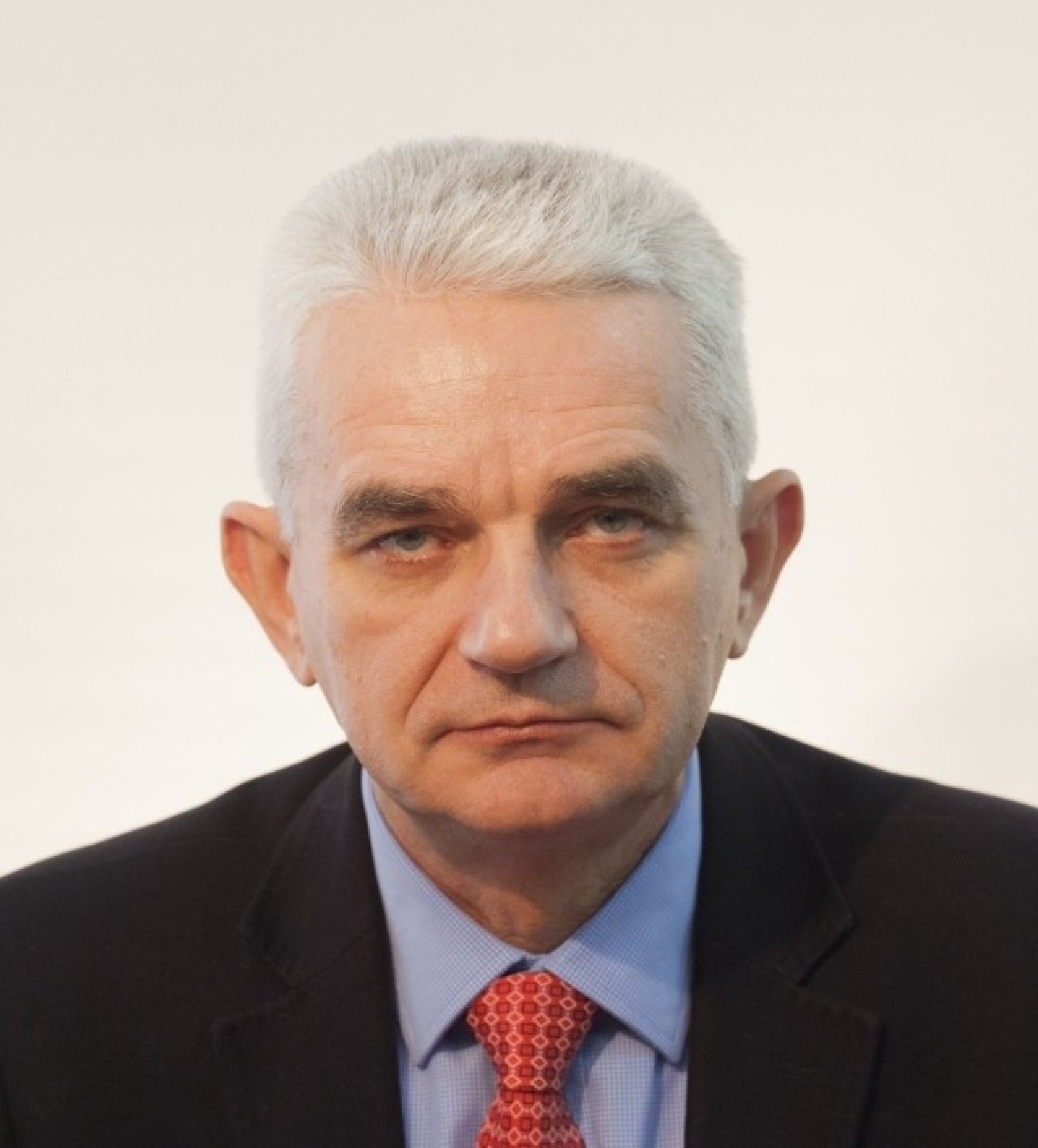Oleksiy Melnyk, codiretor do Programa de Segurança Internacional e de Relações Exteriores do Centro Razumkov (em Kiev) Oleksiy Melnyk, codiretor do Programa de Segurança Internacional e de Relações Exteriores do Centro Razumkov (em Kiev)
