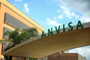 A Anvisa pontuou, ainda, que produtos sem registro ou regularização não oferecem garantia de qualidade, segurança e eficácia, representando sérios riscos à saúde, e por isso não devem ser utilizados -  (crédito: Marcelo Camargo Agência Brasil )