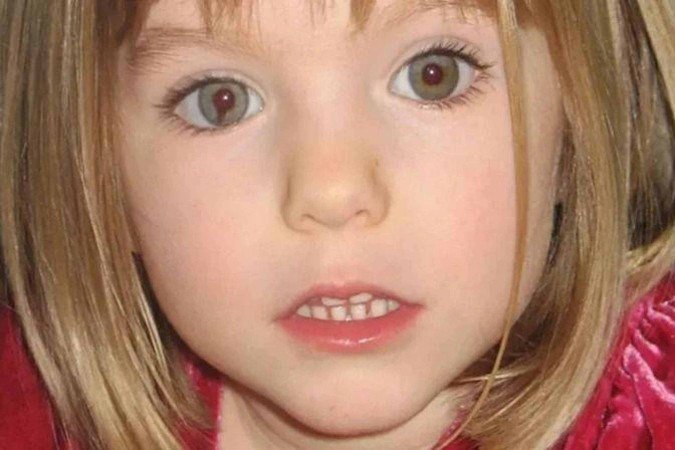 Uma barreira bloqueia a rua enquanto a polícia retoma as buscas pelo corpo de Madeleine McCann, que desapareceu em maio de 2007 - (crédito: Reuters) Uma barreira bloqueia a rua enquanto a polícia retoma as buscas pelo corpo de Madeleine McCann, que desapareceu em maio de 2007 - (crédito: Reuters)