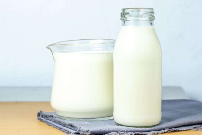 O leite é uma bebida que pode beneficiar a saúde (Imagem: Scream band | Shutterstock) -  (crédito: EdiCase)