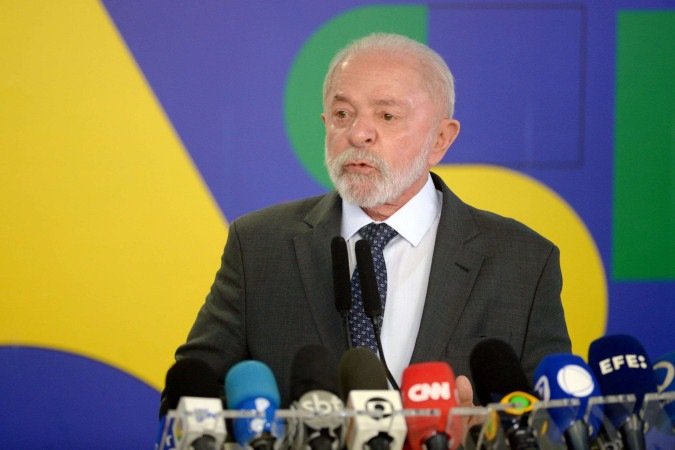 Lula concede entrevista a jornalistas no Palácio do Planalto nesta terça-feira (3/6) - (crédito: Ed Alves/CB/D.A Press) Lula concede entrevista a jornalistas no Palácio do Planalto nesta terça-feira (3/6) - (crédito: Ed Alves/CB/D.A Press)
