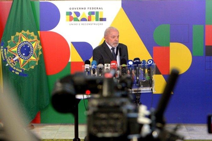 A coletiva com Lula foi convocada às pressas nesta manhã, sem aviso prévio sobre o tema, e teve início com quase uma hora de atraso - (crédito: Ed Alves/CB/D.A Press) A coletiva com Lula foi convocada às pressas nesta manhã, sem aviso prévio sobre o tema, e teve início com quase uma hora de atraso - (crédito: Ed Alves/CB/D.A Press)