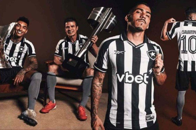 Botafogo apresenta coleção, com novo primeiro uniforme e também de goleiros - (crédito: Foto: Divulgação/Botafogo) Botafogo apresenta coleção, com novo primeiro uniforme e também de goleiros - (crédito: Foto: Divulgação/Botafogo)