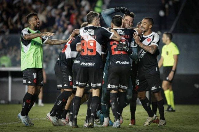 Vasco terá calendário apertado em retorno após fim do Mundial de Clubes - (crédito: Foto: Matheus Lima/Vasco) Vasco terá calendário apertado em retorno após fim do Mundial de Clubes - (crédito: Foto: Matheus Lima/Vasco)