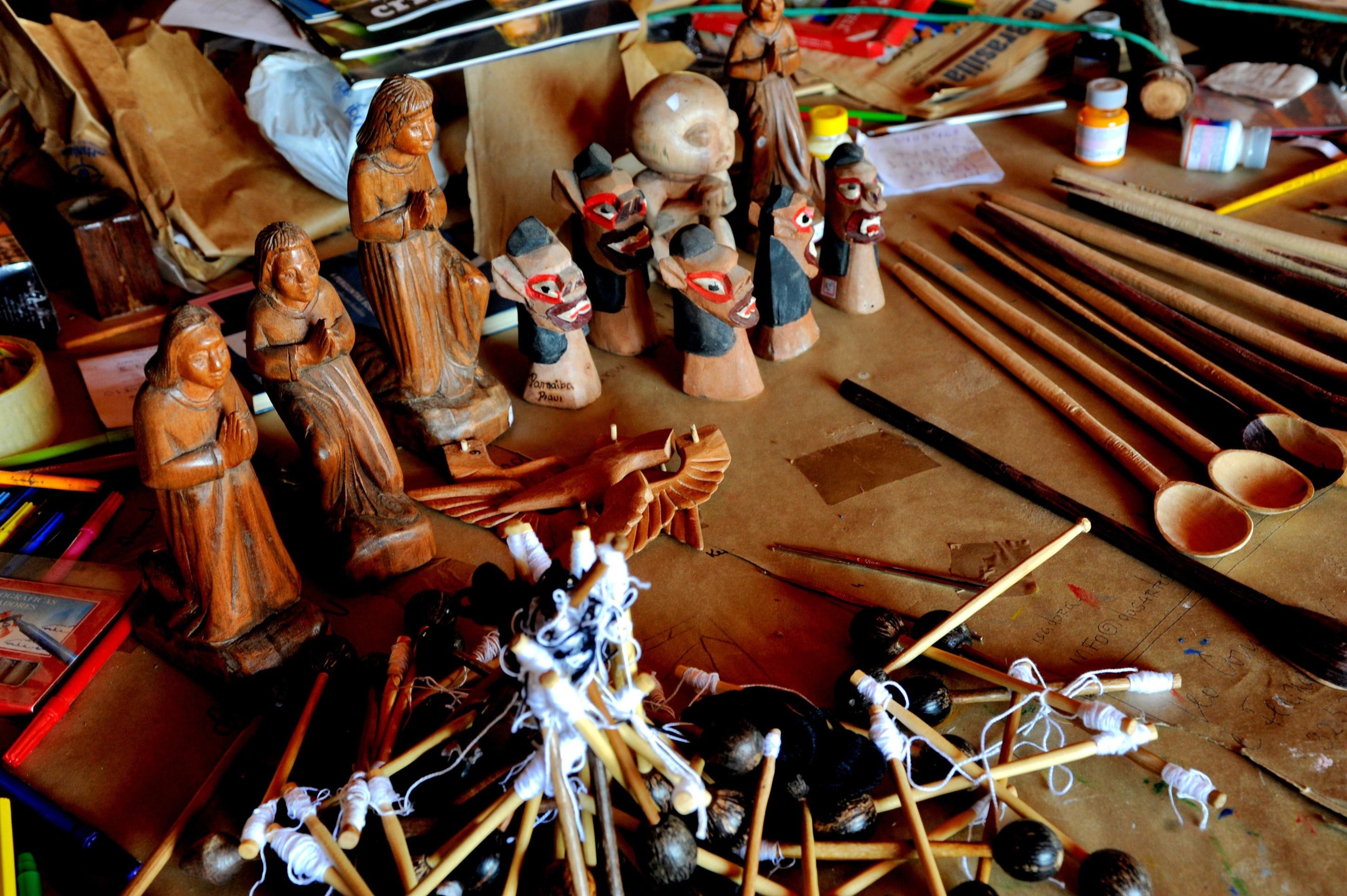  02/08/2011. Cr..dito: Carlos Vieira/Esp. CB/D.A Press. Brasil. Bras..lia - DF. Casas legais de artistas brasilienses. Geral da resid..ncia do artista pl..stico Francisco Galeno em Brazl..ndia.     