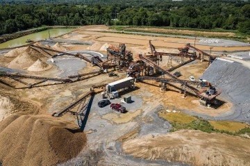Sindifisco-MG propõe nova contribuição sobre a mineração - Corey Poppe -  wikimedia commons