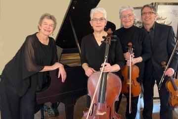 O quarteto é composto por Erik Peterson e Glêsse Collet (violino), Karen Becker (violoncelo) e Theresa Bogard (piano) -  (crédito: Divulgação)