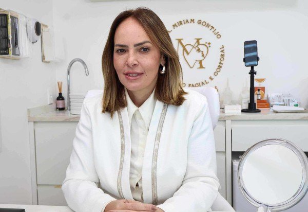 Bruna Gaston CB/DA Press