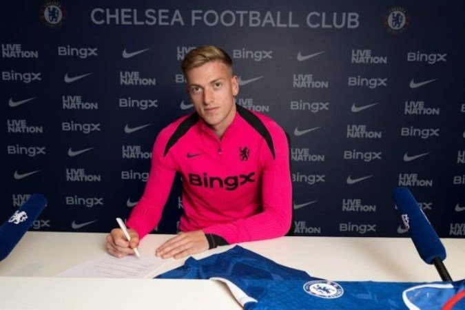 Liam Delap também era alvo de outros clubes da Premier League, como United e Nottingham Forest, mas optou pelo Chelsea - (crédito: Foto: Divulgação / Chelsea) Liam Delap também era alvo de outros clubes da Premier League, como United e Nottingham Forest, mas optou pelo Chelsea - (crédito: Foto: Divulgação / Chelsea)