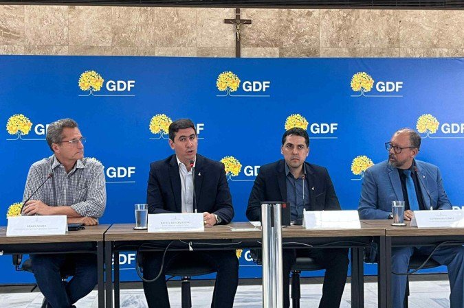 A coletiva contou com a presença de secretários de outras pastas do GDF, além de representantes do Zoológico de Brasília e do Instituto Brasília Ambiental (Ibram) - (crédito: Bruna Pauxis) A coletiva contou com a presença de secretários de outras pastas do GDF, além de representantes do Zoológico de Brasília e do Instituto Brasília Ambiental (Ibram) - (crédito: Bruna Pauxis)