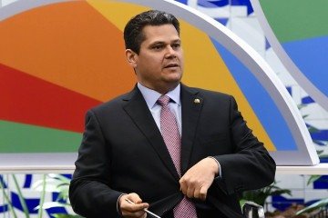 Alcolumbre acredita que é papel do Brasil buscar exemplos "exitosos" de como lidar com o avanço da Inteligência Artificial -  (crédito: Carlos Moura/Agência Senado)