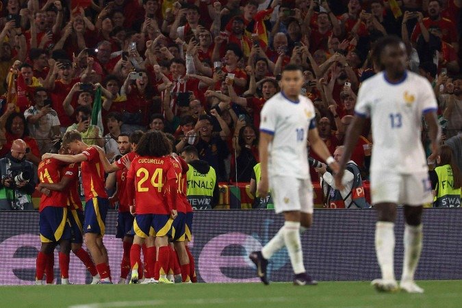 França não teve tempo de completar reação e a Espanha garantiu a vaga na final da Liga das Nações da UEFA - (crédito: AFP) França não teve tempo de completar reação e a Espanha garantiu a vaga na final da Liga das Nações da UEFA - (crédito: AFP)