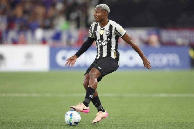 Cuiabano deve sair do Botafogo após o Mundial de Clubes - (crédito: Foto: Vitor Silva/Botafogo) Cuiabano deve sair do Botafogo após o Mundial de Clubes - (crédito: Foto: Vitor Silva/Botafogo)