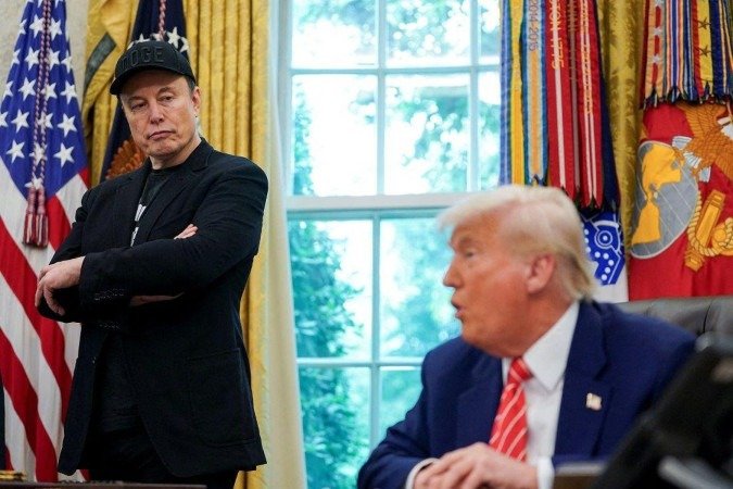 Espetacular briga entre o homem mais rico do mundo e o presidente americano chamou a atenção do planeta - (crédito: BBC Geral) Espetacular briga entre o homem mais rico do mundo e o presidente americano chamou a atenção do planeta - (crédito: BBC Geral)