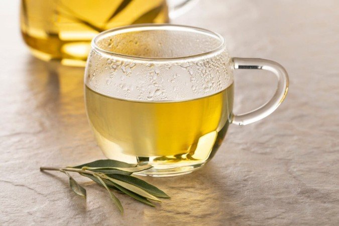 Chá de oliveira com gengibre e limão (Imagem: Picture Partners | Shutterstock)  -  (crédito: EdiCase)