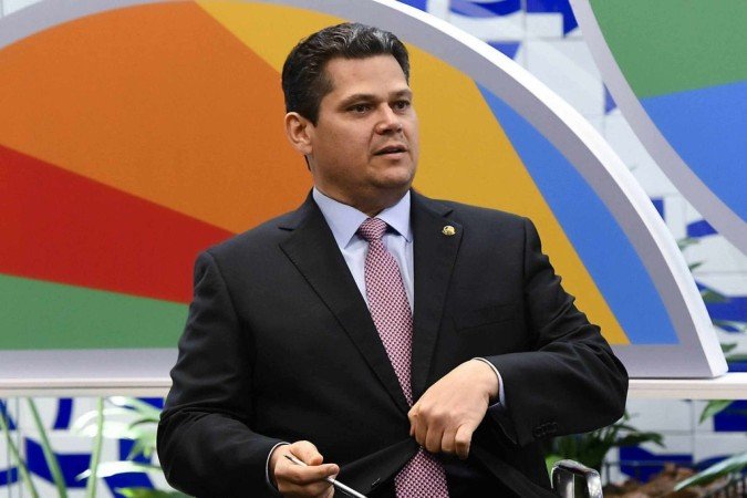 Alcolumbre acredita que é papel do Brasil buscar exemplos "exitosos" de como lidar com o avanço da Inteligência Artificial - (crédito: Carlos Moura/Agência Senado) Alcolumbre acredita que é papel do Brasil buscar exemplos "exitosos" de como lidar com o avanço da Inteligência Artificial - (crédito: Carlos Moura/Agência Senado)