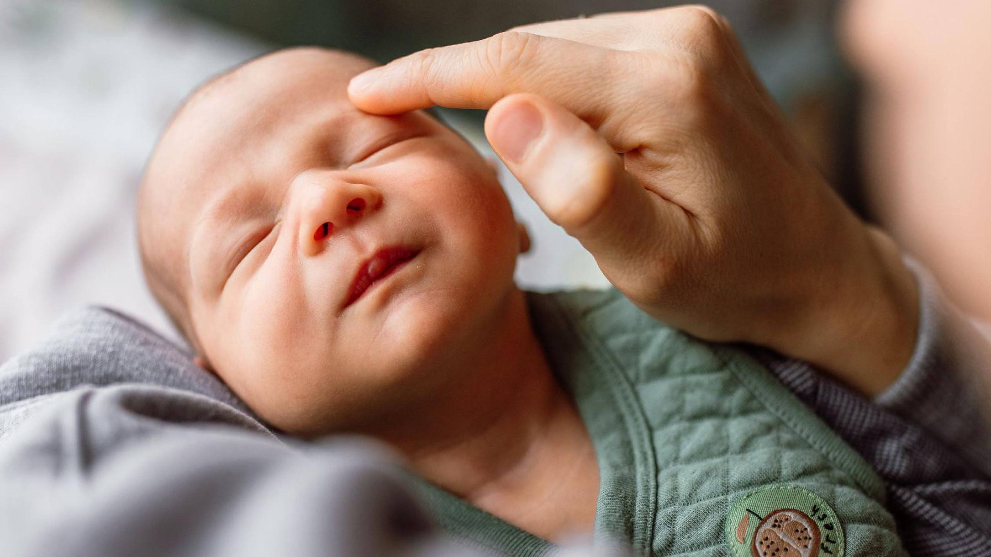 Foram coletadas amostras fecais de mais de mil bebês como parte do Baby Biome Study -  (crédito: Getty Images)