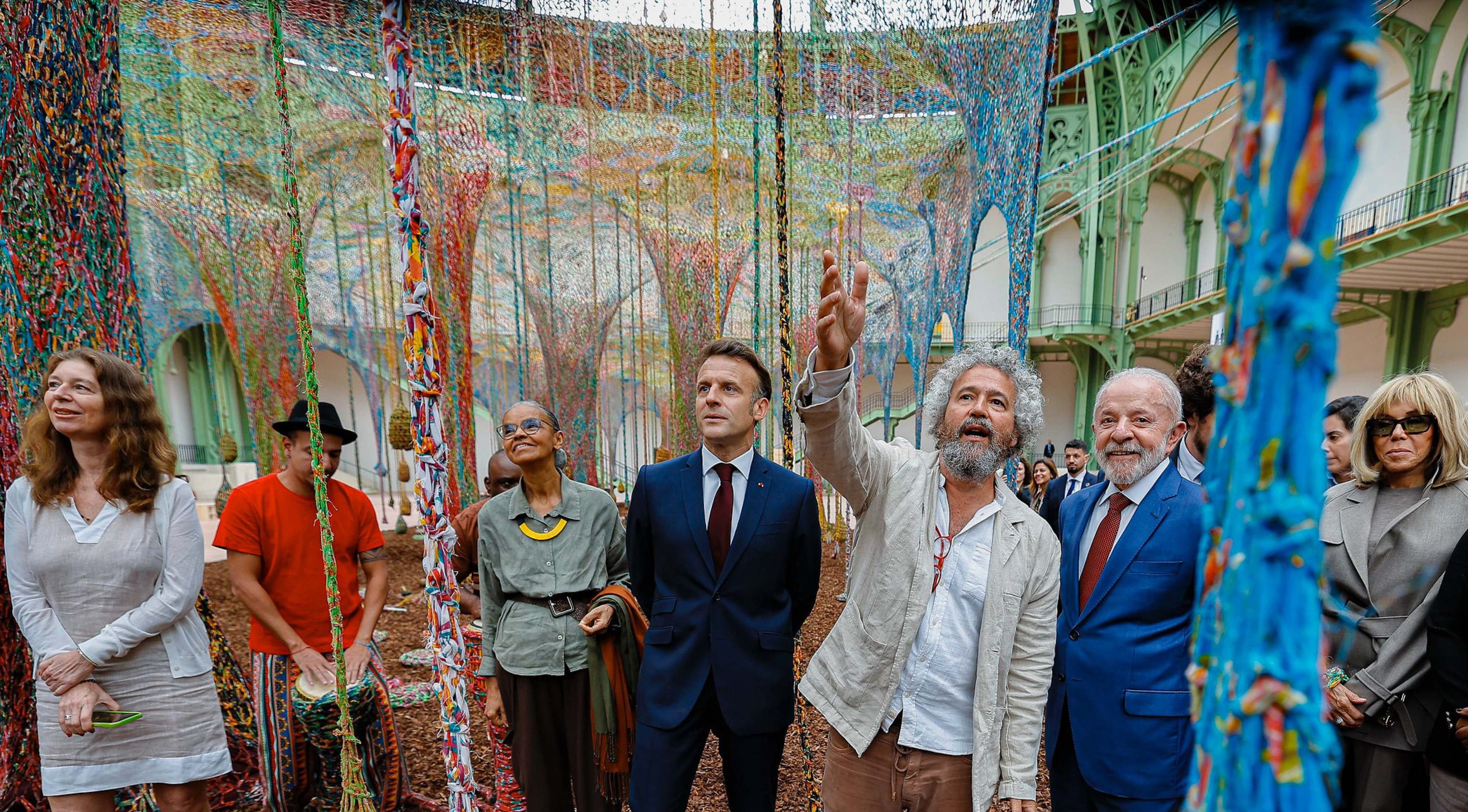 Presidente da República, Luiz Inácio Lula da Silva, durante visita à exposição 