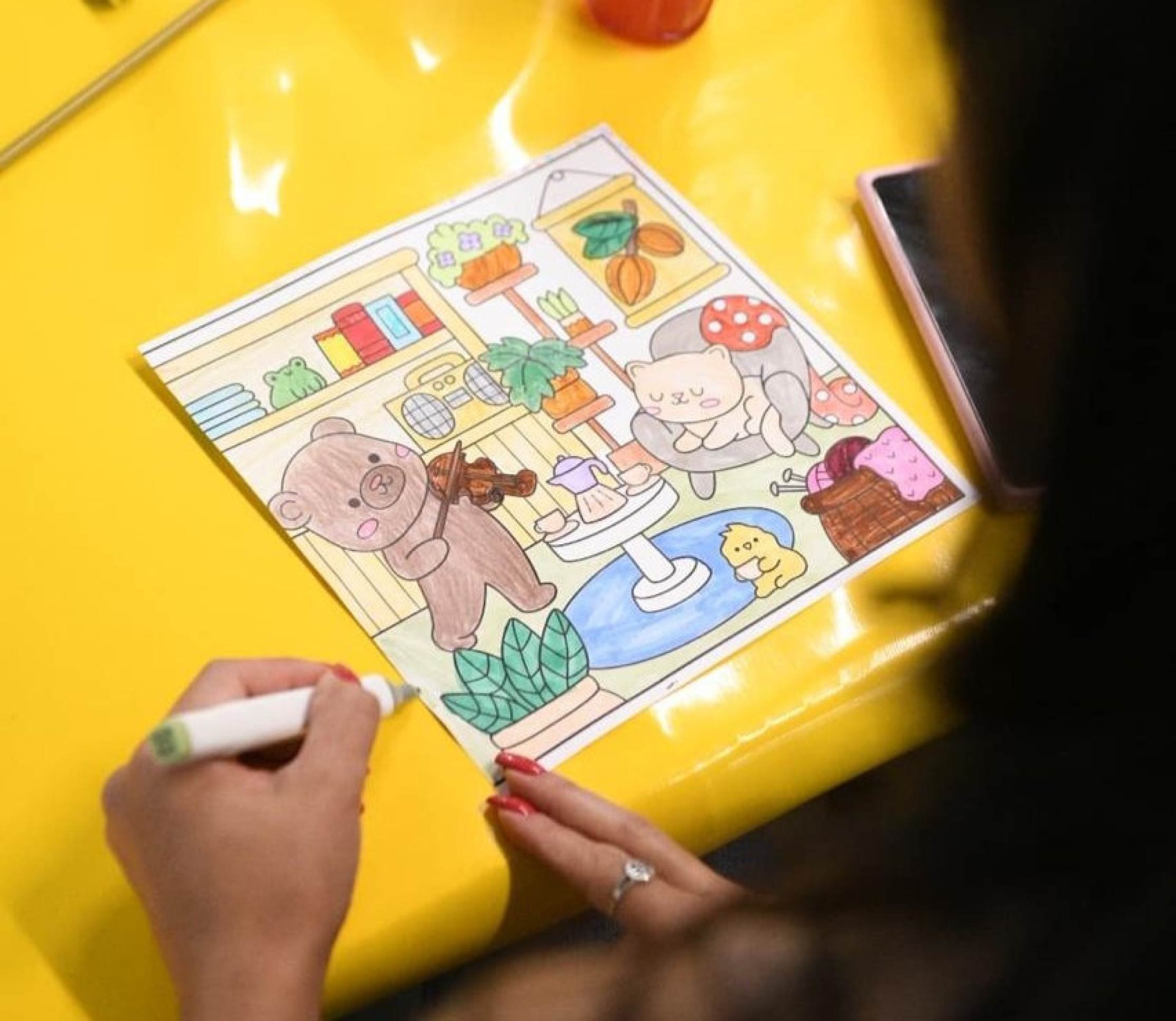 Evento de colorir no Pátio Brasil 