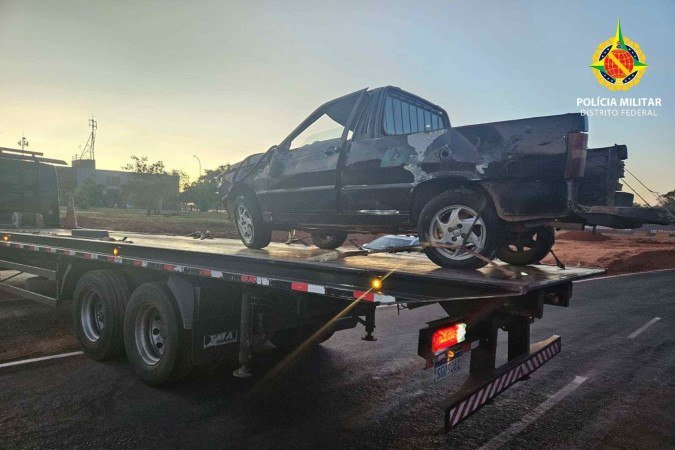 PMDF prende homem de alta periculosidade após capotamento -  (crédito: PMDF/Divulgação)
