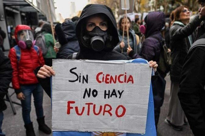 O maior símbolo da crise sanitária da Argentina é a situação do hospital pediátrico Garrahan, o maior do país - (crédito: Getty Images) O maior símbolo da crise sanitária da Argentina é a situação do hospital pediátrico Garrahan, o maior do país - (crédito: Getty Images)