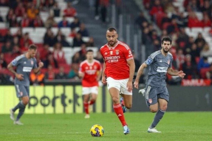 Jogador chega para substituir Igor Jesus e terá protagonismo no esquema do time - (crédito: Victória Ribeiro / SL Benfica) Jogador chega para substituir Igor Jesus e terá protagonismo no esquema do time - (crédito: Victória Ribeiro / SL Benfica)