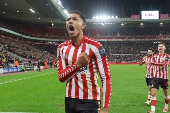 Jobe Bellingham está perto de seguir os passos do irmão e defender o Borussia Dortmund, adversário do Fluminense na estreia no Mundial -  (crédito: Divulgação / Sunderland)
