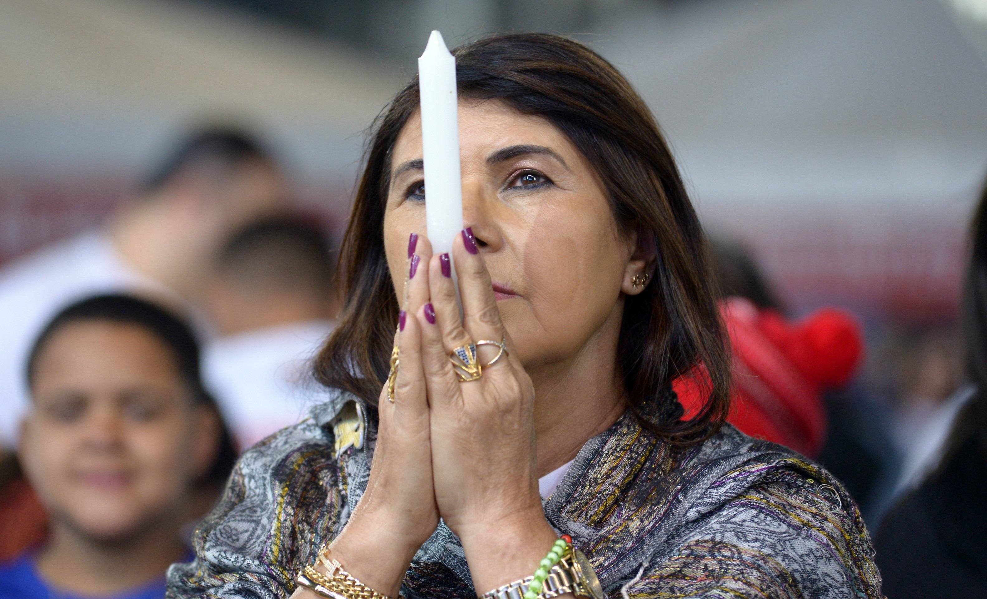  08/06/2025 - Ed Alves CB/DA Press. Cidades.  Pentescostes 2025 - Nossa Senhora da Primavera e Velas - Padre Moacir. 