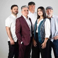 Da esquerda para a direita: Moisés, Ivo Basso, Zé Nogueira, Larissa Lopes e Carlão -  (crédito: Bruno Miranda)