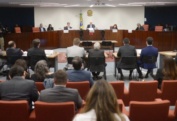 Ed Alves CB/DA Press