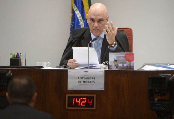 Ed Alves CB/DA Press