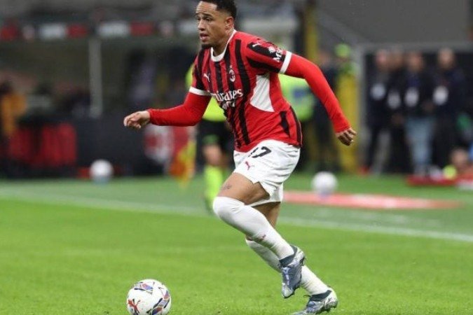 Noah Okafor, de 25 anos, pertence ao Milan (Itália) - (crédito: Foto: Marco Luzzani/Getty Images) Noah Okafor, de 25 anos, pertence ao Milan (Itália) - (crédito: Foto: Marco Luzzani/Getty Images)