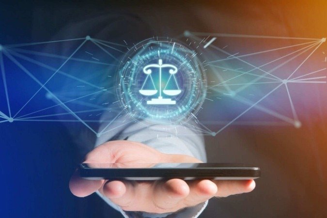 Com um mundo cada vez mais conectado, a herança digital tem ganhado relevância no universo jurídico (Imagem: Production Perig | Shutterstock) - (crédito: EdiCase) Com um mundo cada vez mais conectado, a herança digital tem ganhado relevância no universo jurídico (Imagem: Production Perig | Shutterstock) - (crédito: EdiCase)