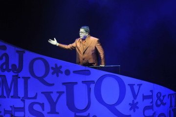  Peça Musica em comemoração dos 100 anos de Assis Chateaubriand no Centro de Convenções Ulysses Guimarães. -  (crédito:  MINERVINO JUNIOR                    )