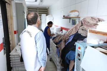 Em caso de irregularidades, a Vigilância Sanitária pode realizar apreensões e interdições no local
 -  (crédito: Agência Brasília)