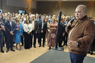 O chefe do Executivo falou ao Correio e ressaltou o papel de Assis Chateaubriand para a imprensa brasileira -  (crédito: Minervino Júnior/CB/D.A.Press)