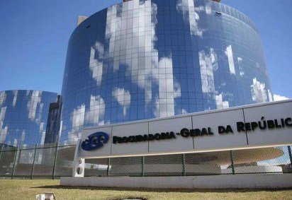 Ao todo, o concurso oferece 172 vagas para os cargos de técnico e analista do MPU -  (crédito: José Cruz/Agência Brasil)