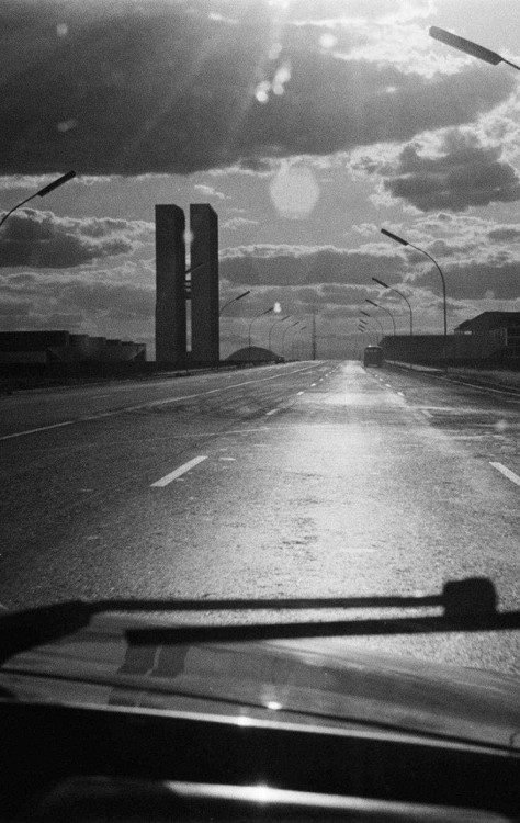  Museu Nacional da RepÃºblica recebe exposiÃ§Ã£o do cineasta e fotÃ³grafo Jorge Bodanzky, com obras produzidas durante a ditadura militar.  ExposiÃ§Ã£o - Que PaÃ­s Ã© Este  -  (crédito:  Jorge Bodanzky/Divulgação)