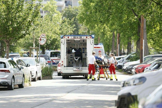 Tiroteio em uma escola na cidade de Graz, sudeste da Áustria - (crédito: ERWIN SCHERIAU / APA / AFP) Tiroteio em uma escola na cidade de Graz, sudeste da Áustria - (crédito: ERWIN SCHERIAU / APA / AFP)